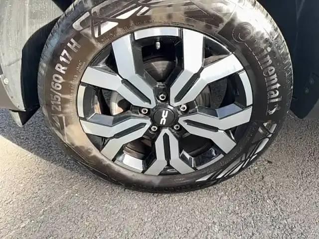 Gris Occasion 2023 Dacia Duster Journey SUV | 19 250 € (Prix juste) - Image 1/4