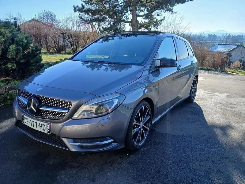 Gris Occasion 2014 Mercedes B200 Monospace | 10 000 € (Bon prix) - Image 1/4