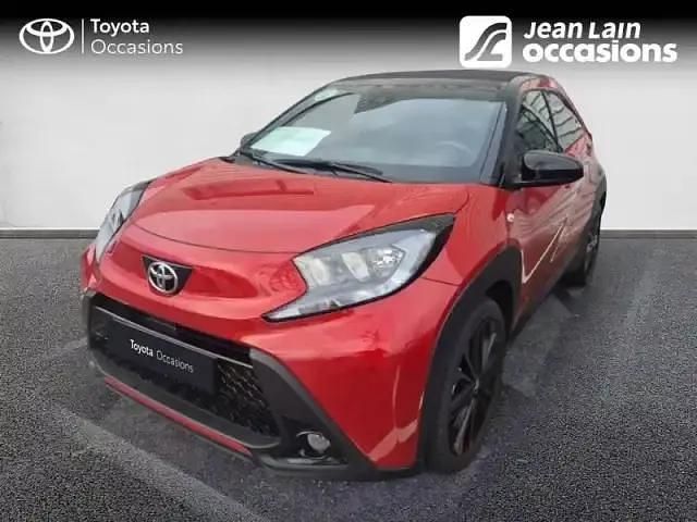 Rouge Utilisé 2024 Toyota Aygo Citadine | 17 690 € (Prix assez cher) - Image 1/4