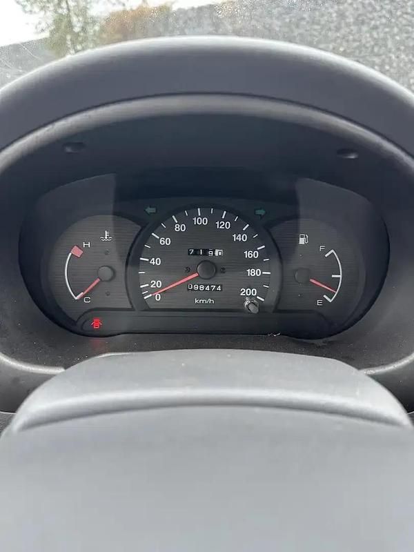 Occasion 2000 Hyundai Accent Berline | 1 750 € - Image 1/4