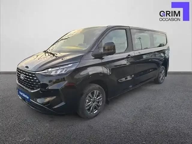 Noir Occasion 2024 Ford Tourneo Custom Van | 47 870 € - Image 1/4