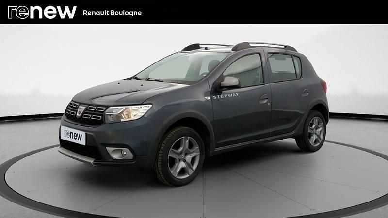 Occasion Dacia Sandero Stepway 90 ch (66 kW) 2018 Gris comete Citadine