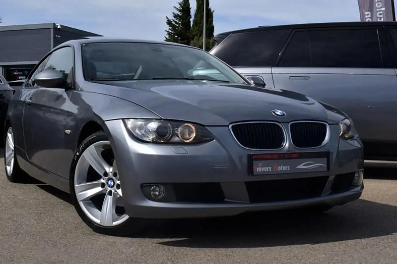 Gris Utilisé 2007 BMW 320 Sport Line Coupé | 13 900 € - Image 1/4