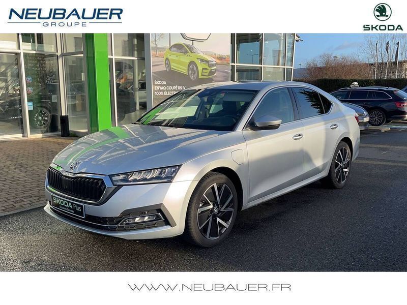 Gris Utilisé 2021 Skoda Octavia Style Berline | 25 900 € (Prix juste) - Image 1/4