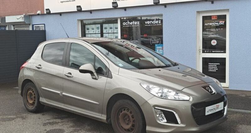 Utilisé 2012 Peugeot 308 Berline | 7 890 € (Prix juste) - Image 1/4