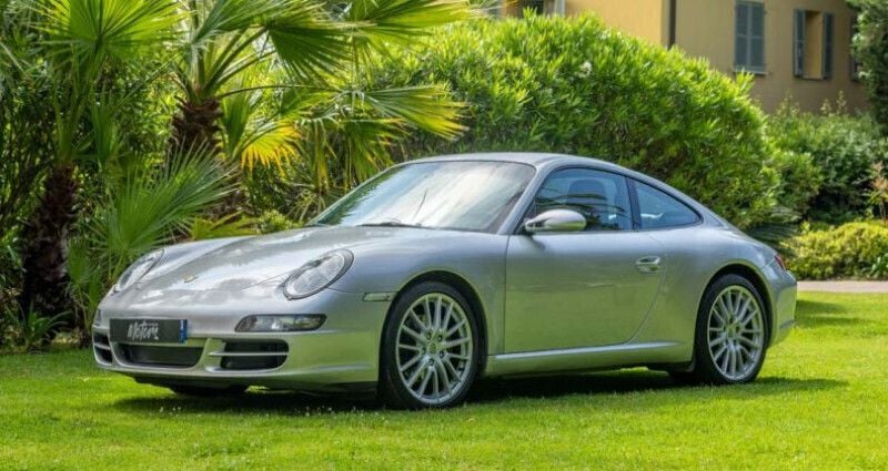 Utilisé 2004 Porsche 911 Carrera Coupé | 45 990 € (Prix juste) - Image 1/4