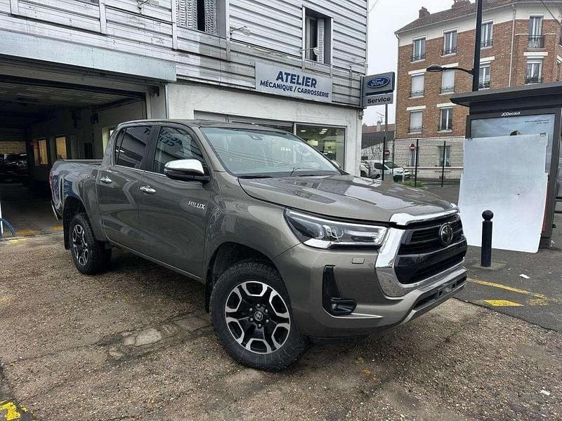 Occasion Toyota HiLux 150 ch (110 kW) 2024 Pick-up
