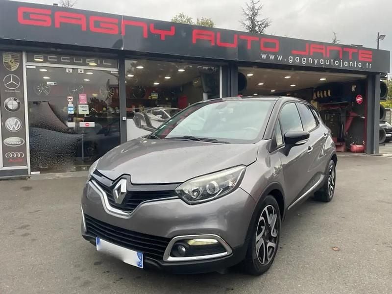 Gris Occasion 2015 Renault Captur Intens SUV | 7 990 € (Super prix) - Image 1/4