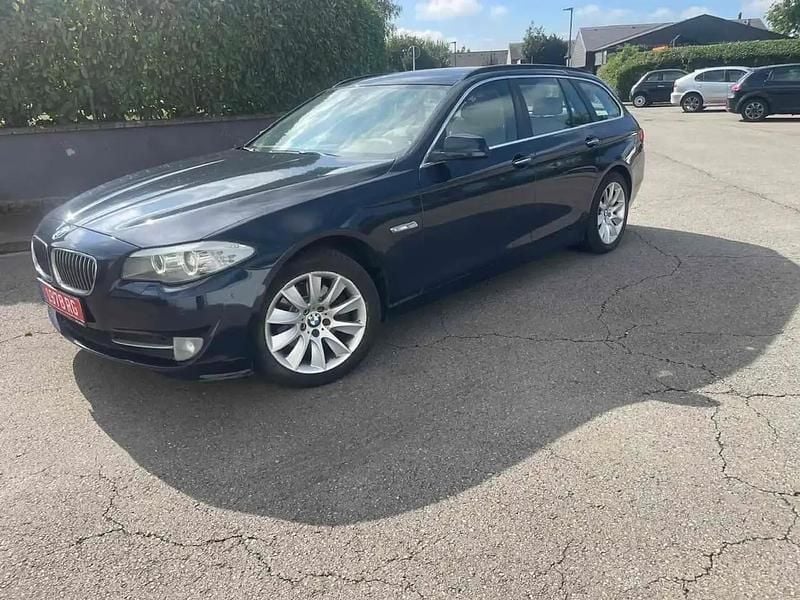 Bleu Utilisé 2013 BMW 520 Break | 11 900 € (Prix juste) - Image 1/4