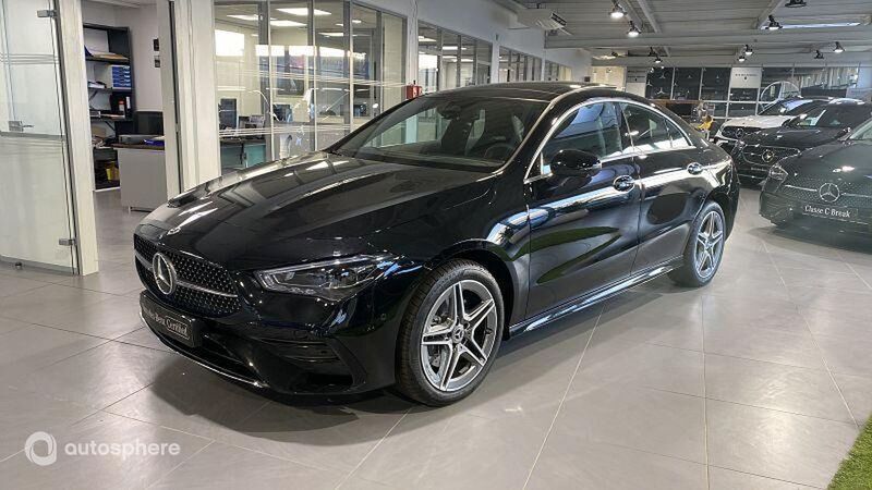 Noir Utilisé 2024 Mercedes CLA250e AMG line Berline | 43 999 € - Image 1/4