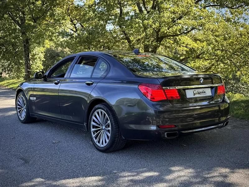 Noir Utilisé 2010 BMW 740 Berline | 12 490 € - Image 1/4