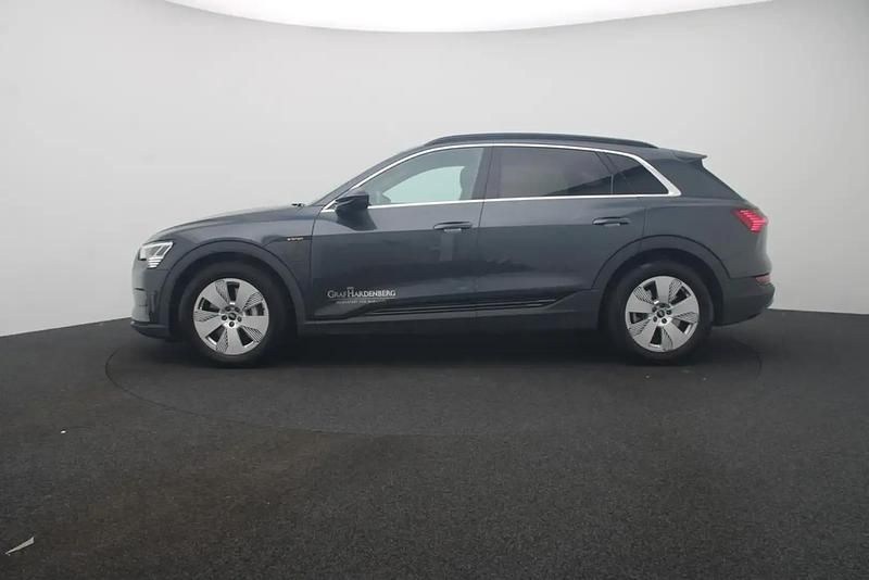 Occasion Audi e-tron Sport 300 kW (408 ch) 2023 Gris SUV