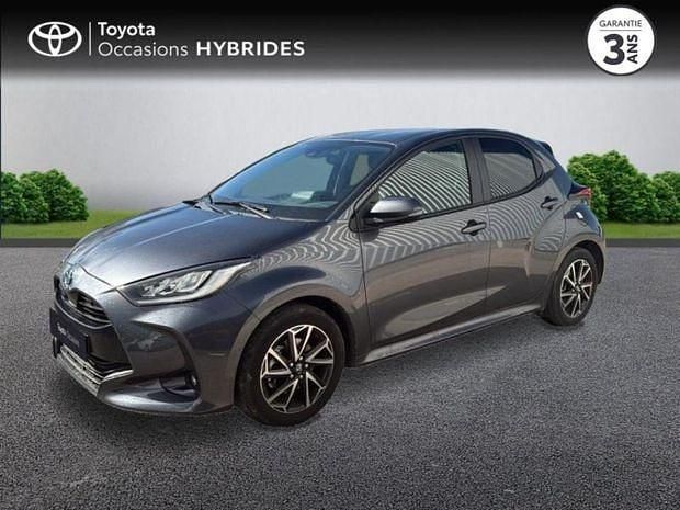Blanc Utilisé 2024 Toyota Yaris Hybrid Design | 21 980 € (Bon prix) - Image 1/4
