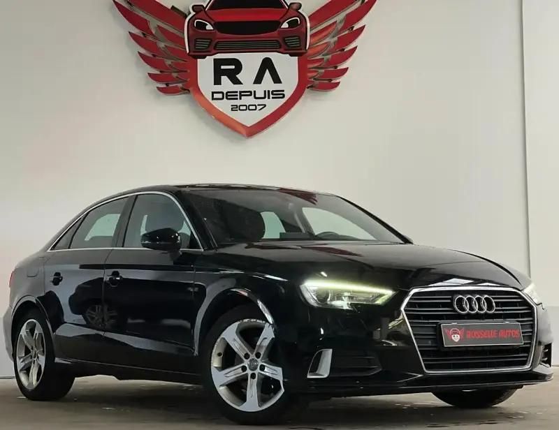 Noir Utilisé 2017 Audi A3 Sport Berline | 16 999 € (Prix juste) - Image 1/4