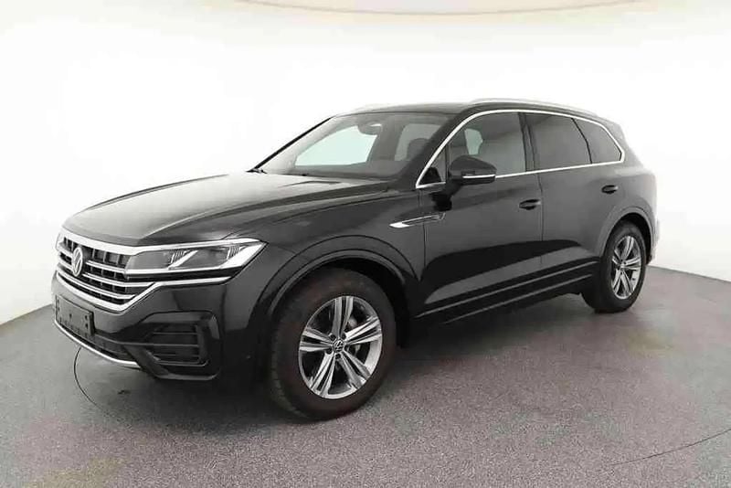 Noir Utilisé 2022 VW Touareg R-line SUV | 54 348 € (Super prix) - Image 1/4