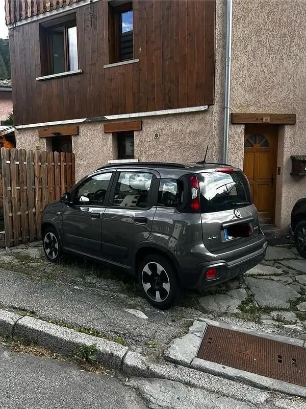 Utilisé 2023 Fiat Panda Cross Cross Citadine | 12 500 € (Prix juste) - Image 1/4