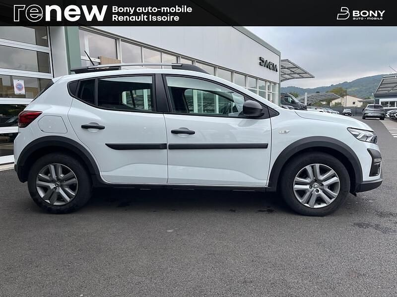 Occasion Dacia Sandero Essentiel 92 ch (67 kW) 2022 Blanc Citadine