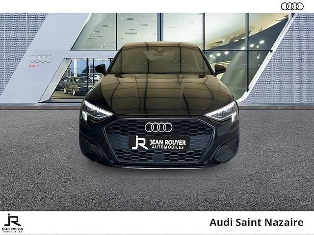 Occasion Audi A3 Sportback e-tron Business 150 ch (110 kW) 2024 Noir mythe métallisé Citadine