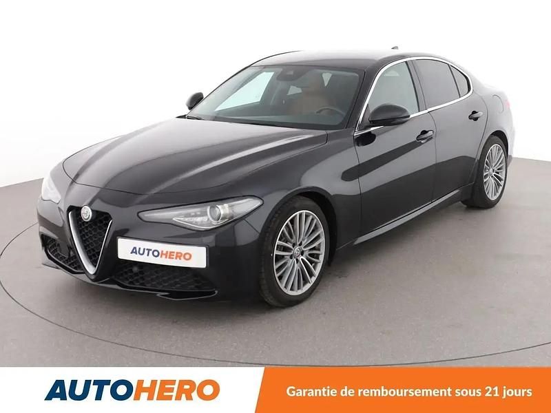 Noir Utilisé 2017 Alfa Romeo Giulia Super Berline | 19 990 € (Prix cher) - Image 1/2