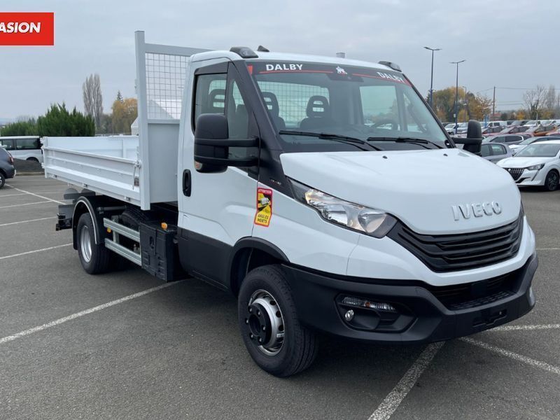 Blanc Utilisé 2022 Iveco Daily Van | 82 800 € - Image 1/4