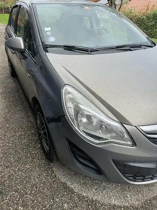 Occasion 2012 Opel Corsa Cosmo Berline | 4 100 € (Prix juste) - Image 1/4