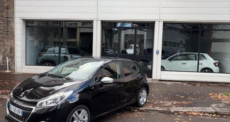Noir Utilisé 2017 Peugeot 208 Style Citadine | 6 490 € (Bon prix) - Image 1/4
