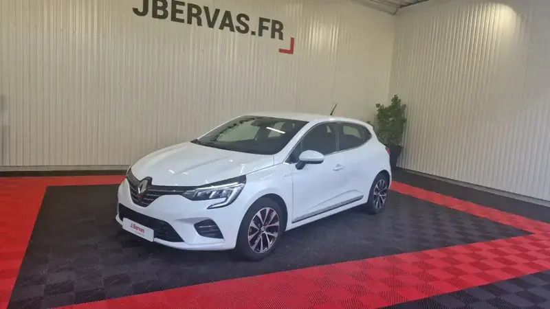 Blanc Utilisé 2021 Renault Clio V Intens Berline | 15 490 € (Prix juste) - Image 1/4