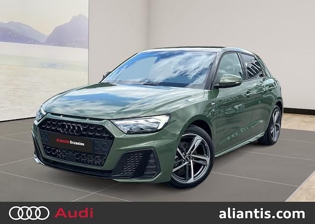 Vert district métallisé Nouvelle 2024 Audi A1 Sportback S-Line Citadine | 31 450 € (Prix juste) - Image 1/4