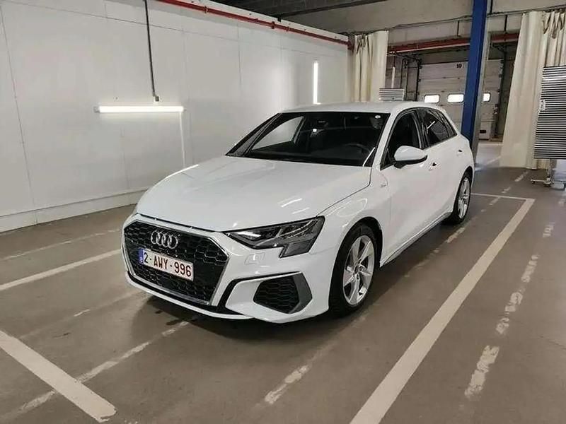 Blanc Utilisé 2021 Audi A3 Sportback S-Line Berline | 26 890 € (Prix juste) - Image 1/2