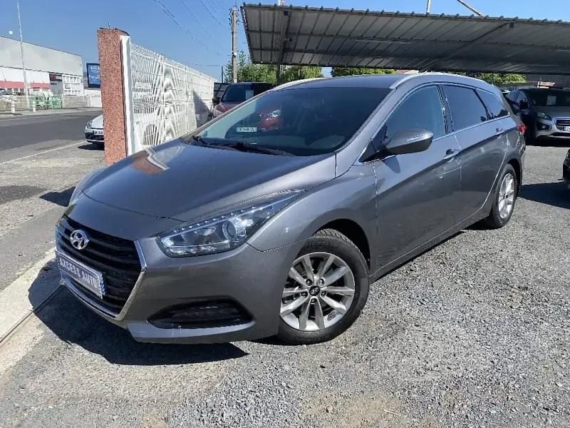 Utilisé 2015 Hyundai i40 Break | 9 990 € - Image 1/4