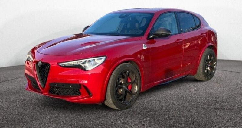 Utilisé 2018 Alfa Romeo Stelvio Quadrifoglio SUV | 51 900 € (Bon prix) - Image 1/4