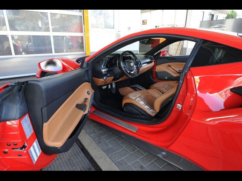 Occasion Ferrari 488 670 ch (492 kW) 2016 Rouge Cabriolet