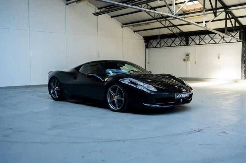 Noir Utilisé 2010 Ferrari Daytona Coupé | 159 900 € - Image 1/4