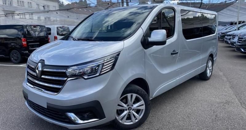 Gris Utilisé 2023 Renault Trafic Intens Van | 33 990 € (Prix cher) - Image 1/1