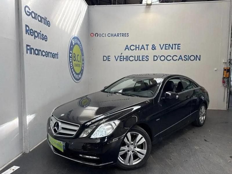 Noir Utilisé 2011 Mercedes E350 Avantgarde Berline | 21 290 € - Image 1/4