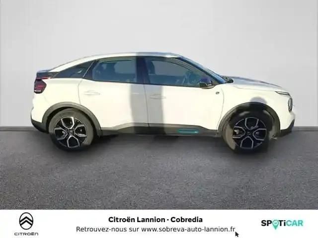 Occasion Citroën e-C4 Feel 11 kW (15 ch) 2022 Blanc banquise (o) Berline