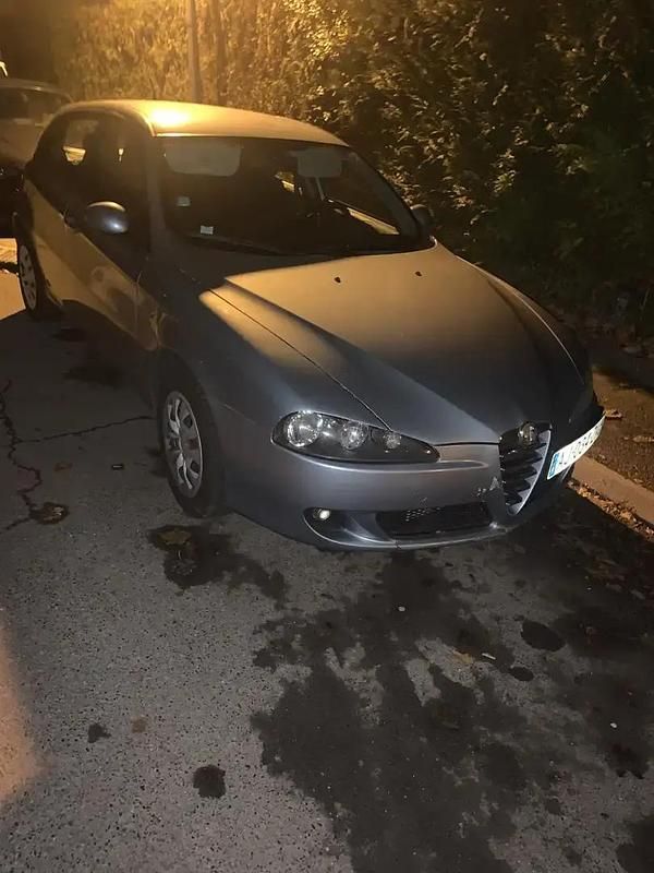 Utilisé 2006 Alfa Romeo 147 Citadine | 1 180 € - Image 1/4