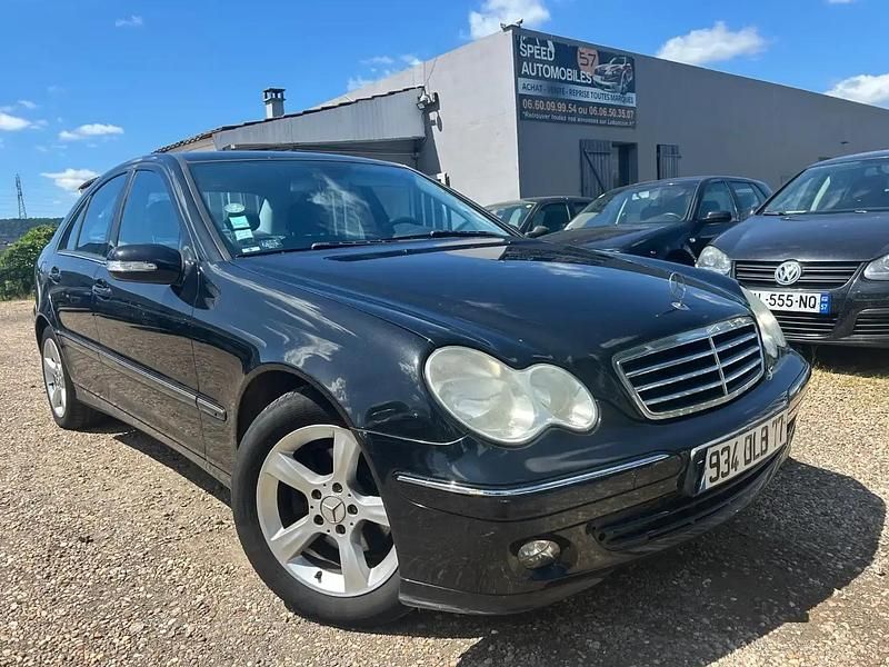 Noir Occasion 2004 Mercedes C220 Avantgarde Berline | 5 999 € - Image 1/4