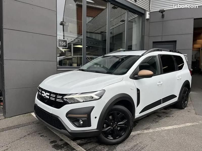 Utilisé 2024 Dacia Jogger Monospace | 14 900 € - Image 1/4