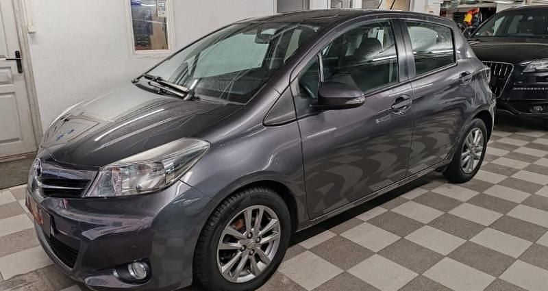 Occasion 2014 Toyota Yaris Lounge Citadine | 8 490 € (Prix juste) - Image 1/4