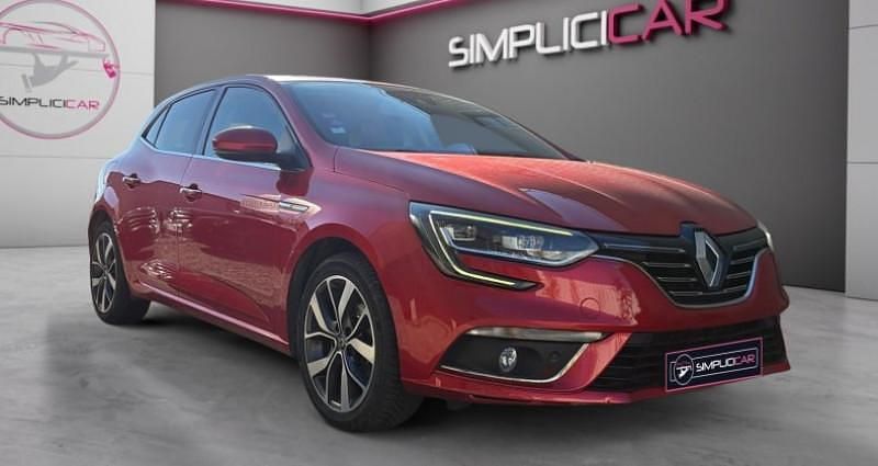 Rouge Occasion 2016 Renault Mégane IV Intens Berline | 9 980 € (Prix juste) - Image 1/4