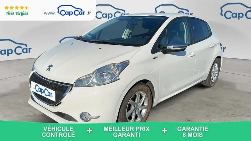 Blanc Utilisé 2014 Peugeot 208 Style Citadine | 5 990 € (Bon prix) - Image 1/4