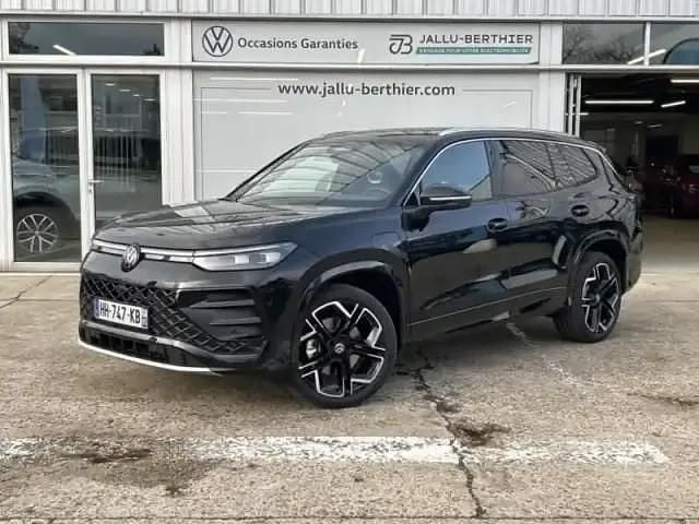 Noir ebene nacrée Occasion 2025 VW Tayron R-line Edition SUV | 56 990 € - Image 1/4