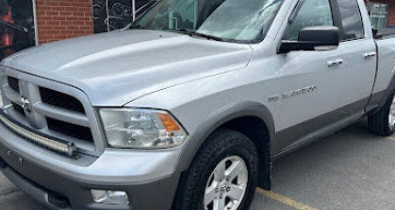 Couleur Occasion 2011 Dodge Ram Pick-up | 27 990 € - Image 1/4