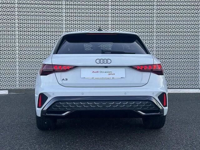 Occasion Audi A3 S-Line 116 ch (85 kW) 2025 Blanc glacier métallisé