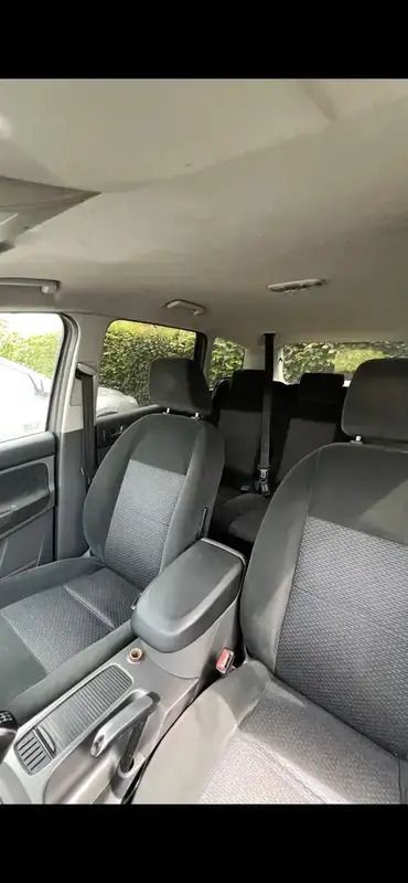 Image 2/4