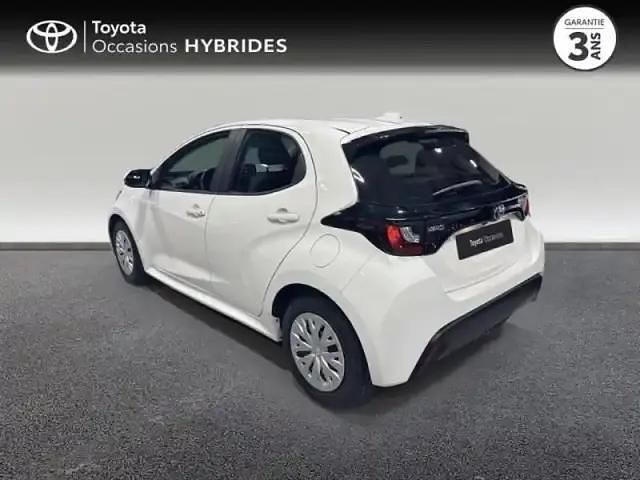Occasion Toyota Yaris Hybrid 116 ch (85 kW) 2023 Blanc Berline