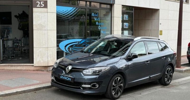 Utilisé 2016 Renault Mégane III Bose Edition Berline | 9 990 € (Prix juste) - Image 1/4