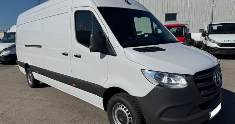 Nouvelle 2025 Mercedes Sprinter Van | 51 000 € - Image 1/4