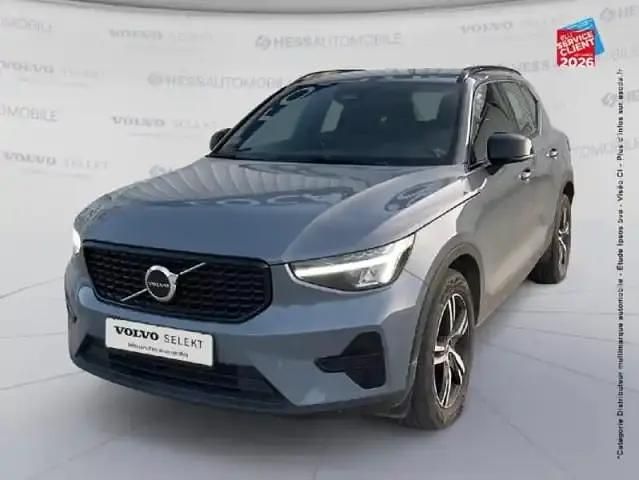 Gris Occasion 2022 Volvo XC40 Plus SUV | 32 999 € - Image 1/4